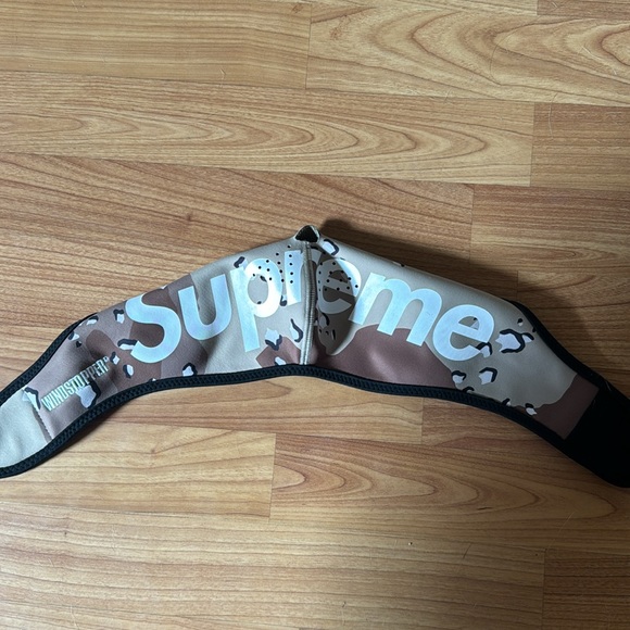 Supreme camo wind stopper - Picture 4 of 4
